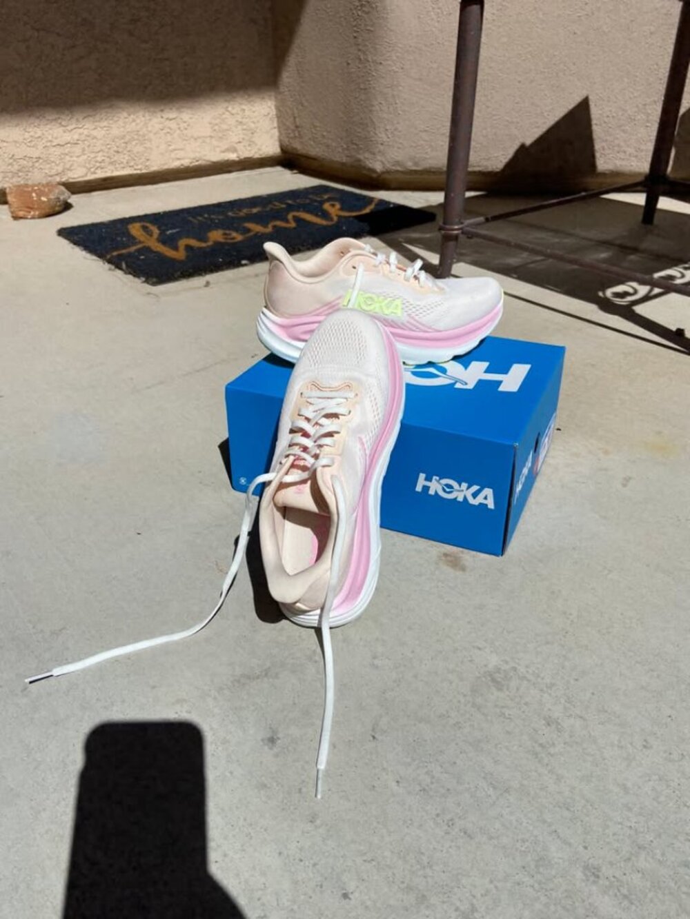 HOKA Women's Clifton Size 7.5 WIDE
